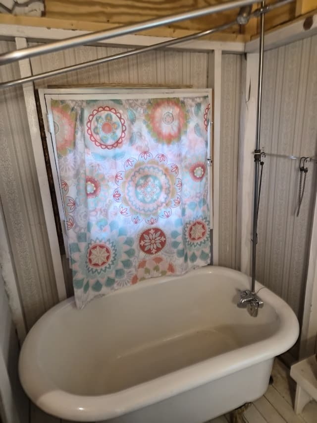 Full Bath